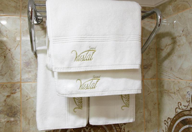 Standard Suite image 1