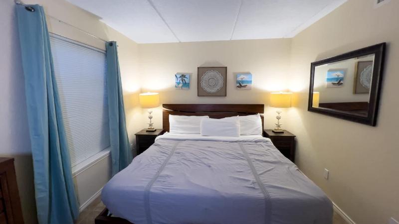 250 Paces to Beach Pool 1st Floor condo - image 21