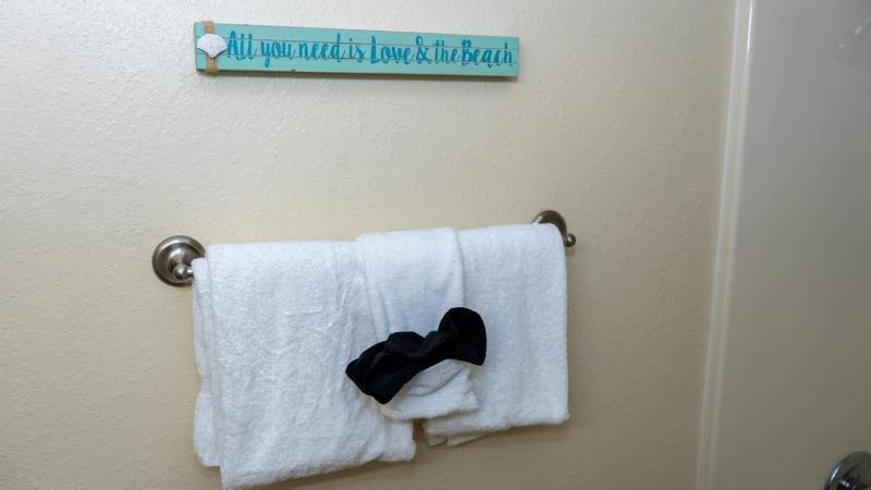 250 Paces to Beach Pool 1st Floor condo - image 6