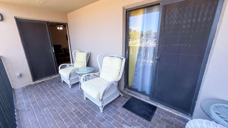 250 Paces to Beach Pool 1st Floor condo - image 37