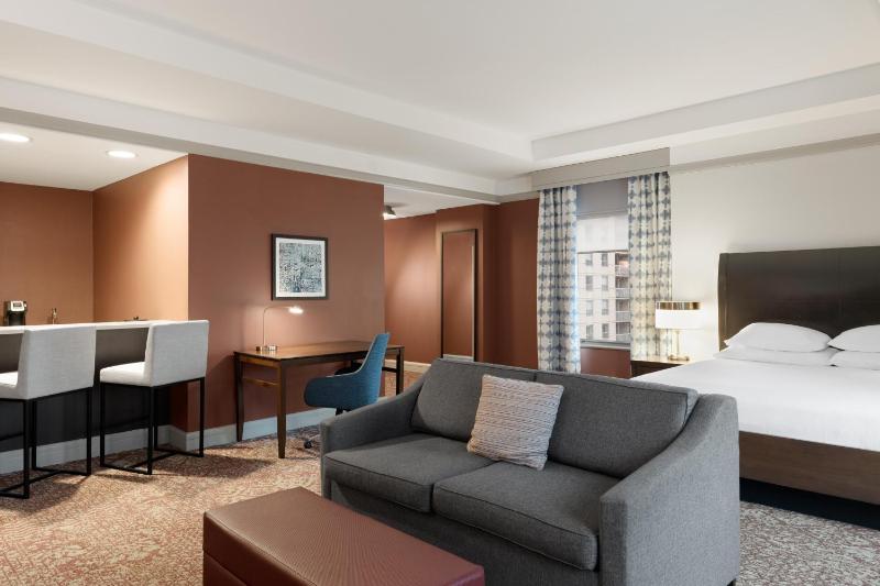 Hilton Garden Inn Chicago Downtown/Magnificent Mile - image 16