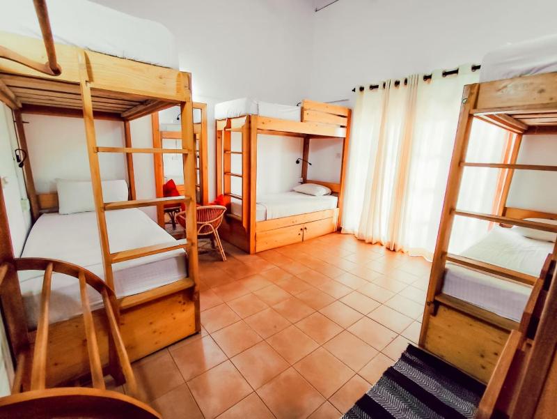 Hummus Hostel Hikkaduwa - image 8