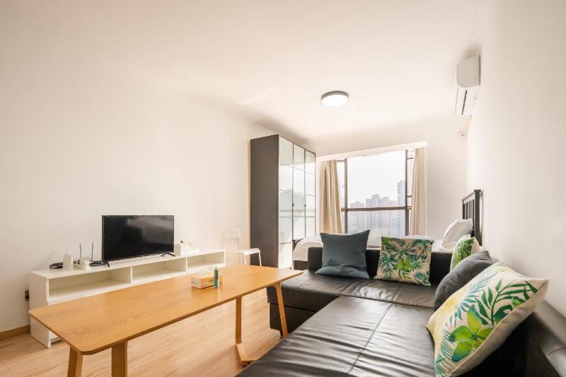 YunYing - Spacious Urban Flat with Panoramic City-View Windows - image 7