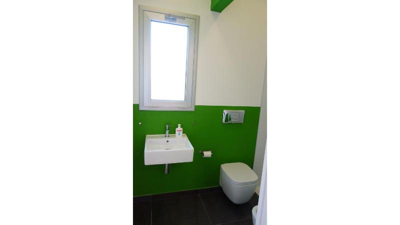 One-Bedroom House image 4