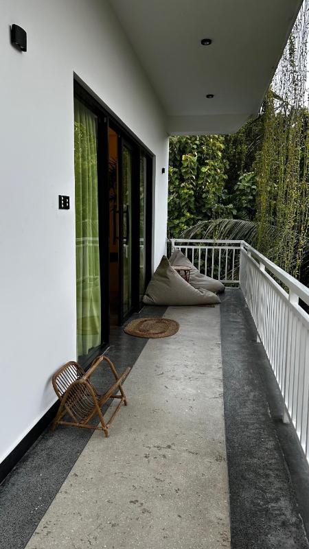 Calma Cafe - Surf Stay and Yoga - image 38