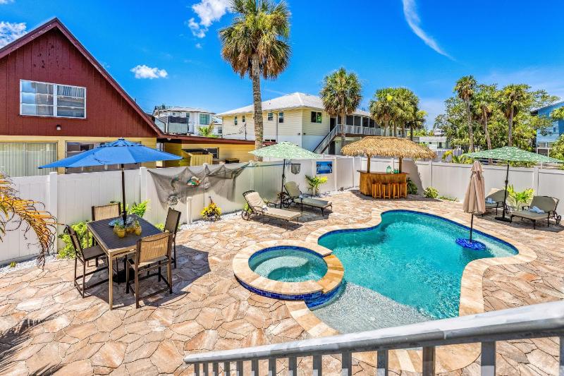 Dolphin Resort - 123 - image 10