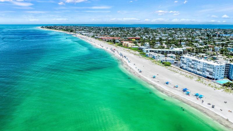 Dolphin Resort - 123 - image 11