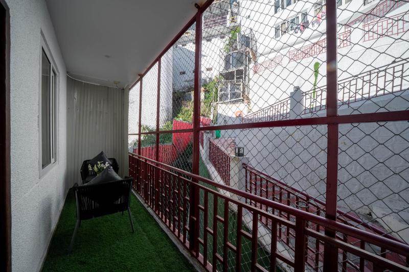 Perfectstayz Premium The Pride at mall road - image 15