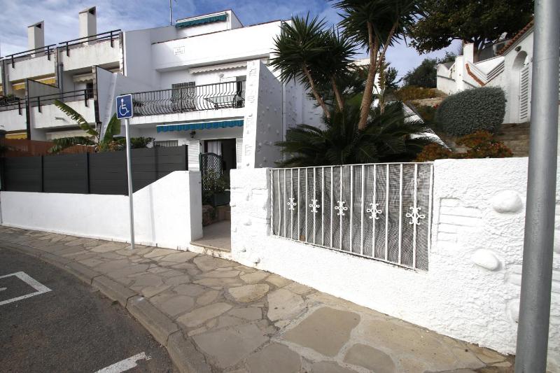 Las Marinas A - image 18
