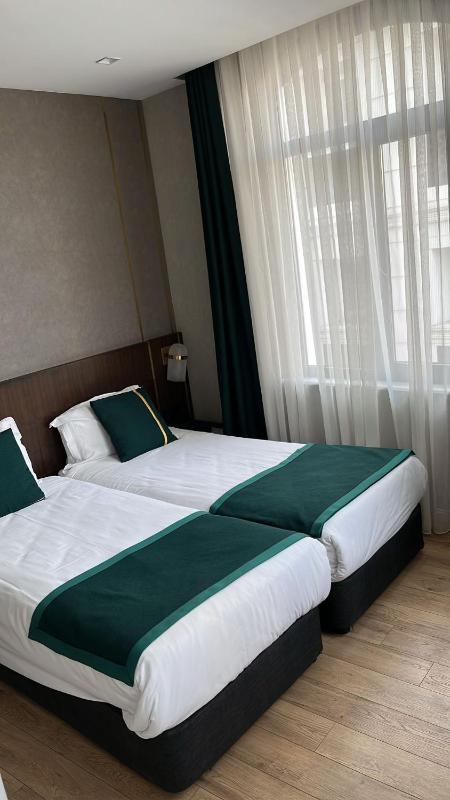 Costera Hotel - image 2