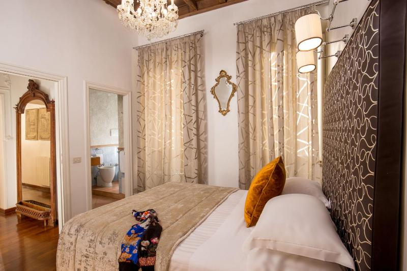 The Inn at the Spanish Steps Exclusive Collection - RDR Penthouse - image 9