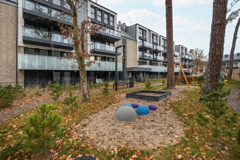 Klimatyzowany Stylowy Apartament Blisko Plaży Taras & Parking by Noclegi Renters - image 9