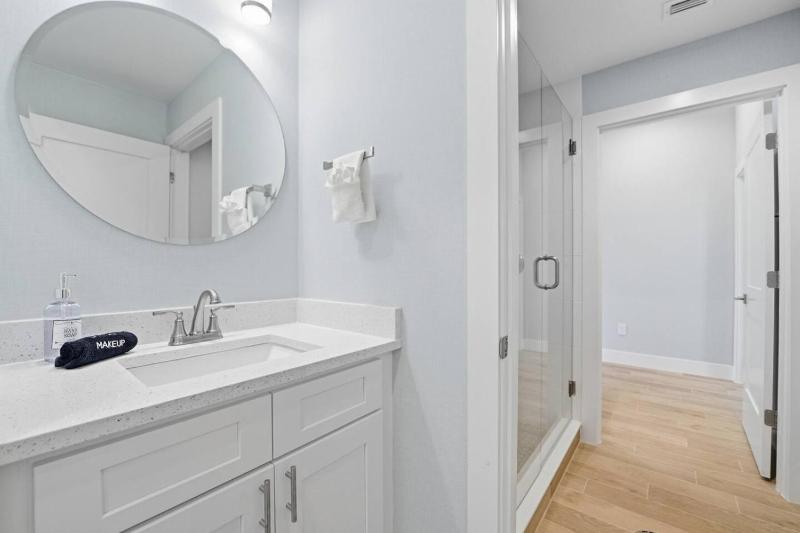 Hotel Vecina - Suite 8 - Pacifica - image 28