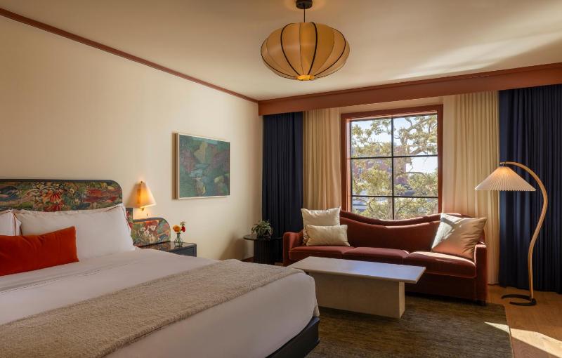Hotel Daphne - image 15