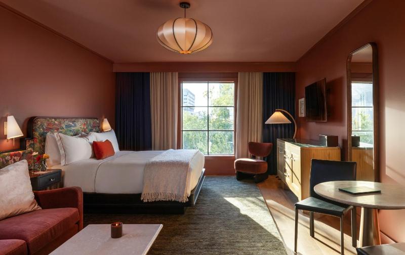 Hotel Daphne - image 10