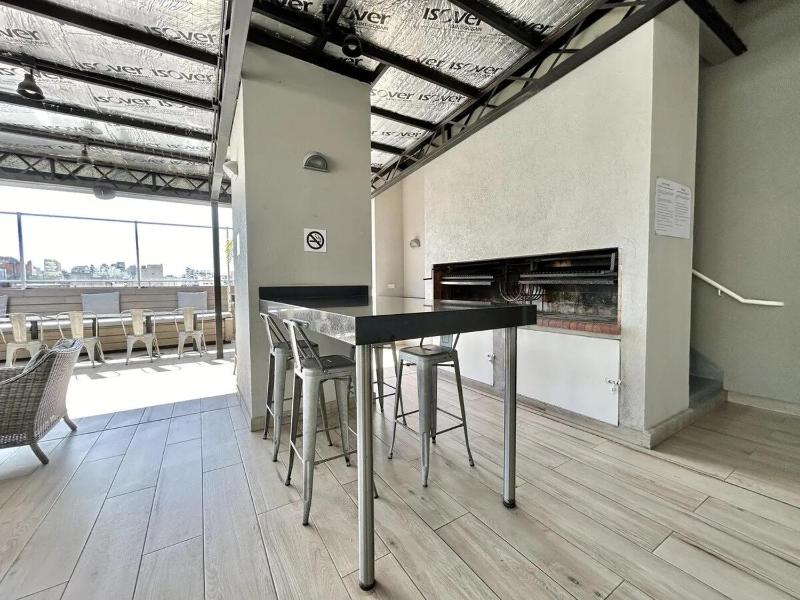 Modern and Warm Apartment - image 4