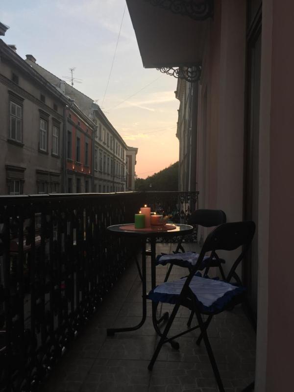 Virmenska Apartment - image 15