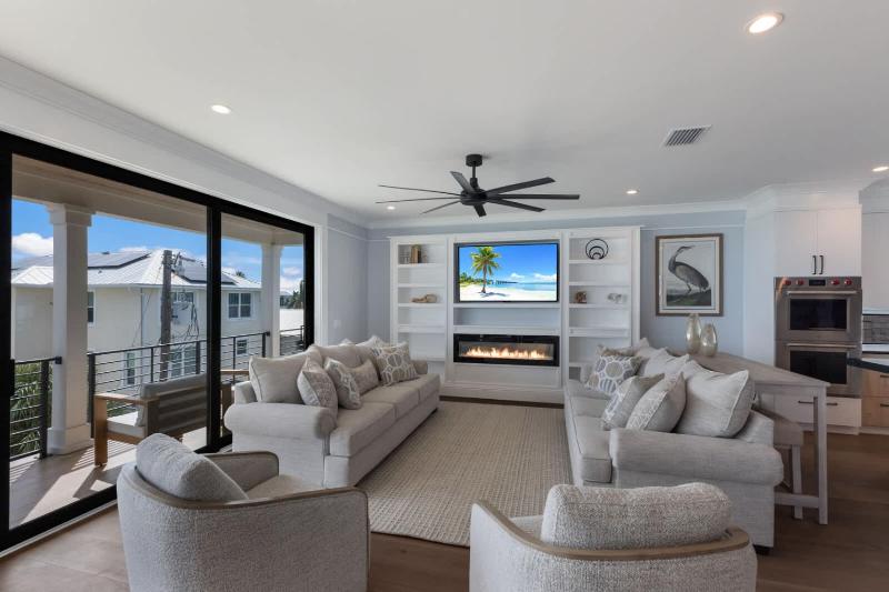 Aqua - Brand New Luxury Beach House on AMI - image 15