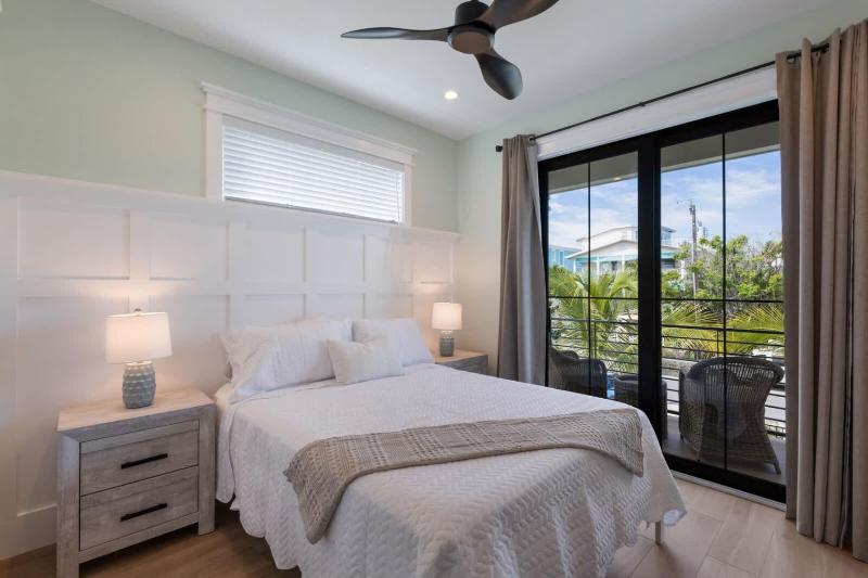 Aqua - Brand New Luxury Beach House on AMI - image 7