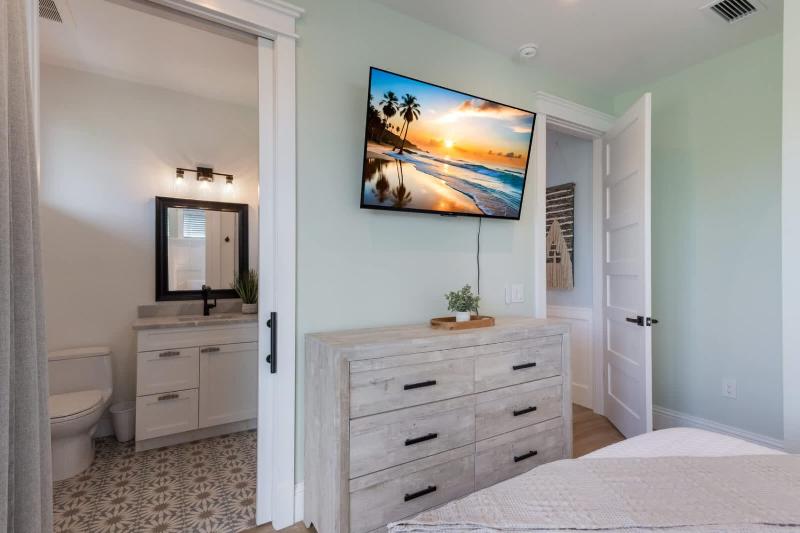 Aqua - Brand New Luxury Beach House on AMI - image 21