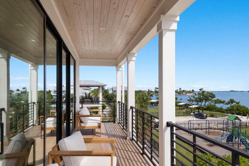 Aqua - Brand New Luxury Beach House on AMI - image 34