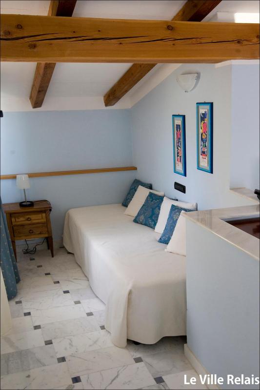 Suite image 3