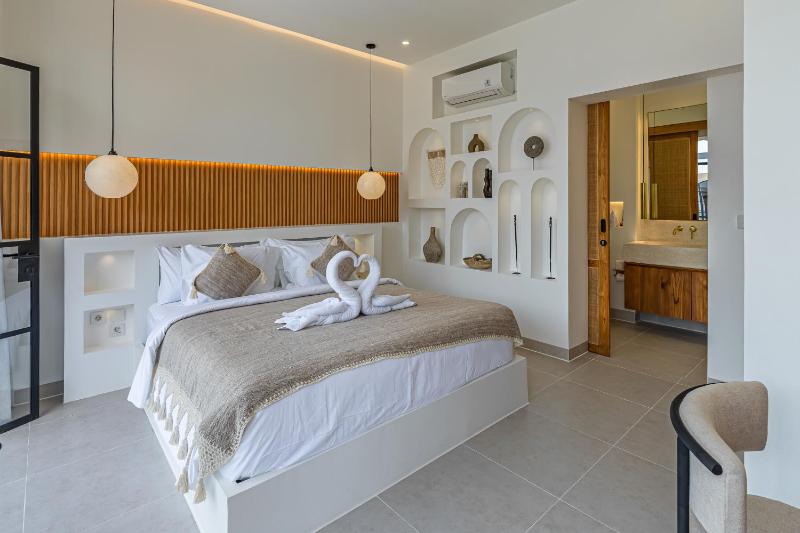Tropical Mediterranean Villas in Canggu - image 27