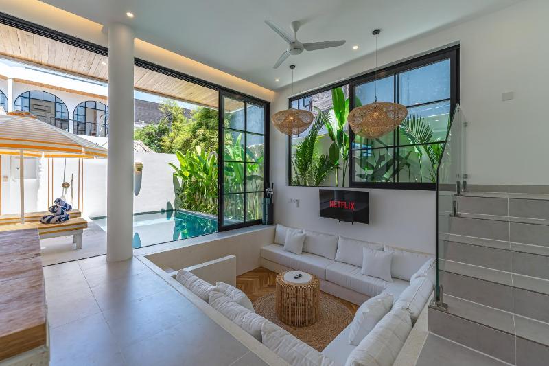 Tropical Mediterranean Villas in Canggu - image 18