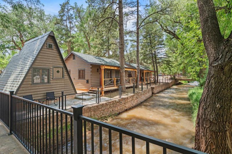 Timber Lodge #7 - image 4