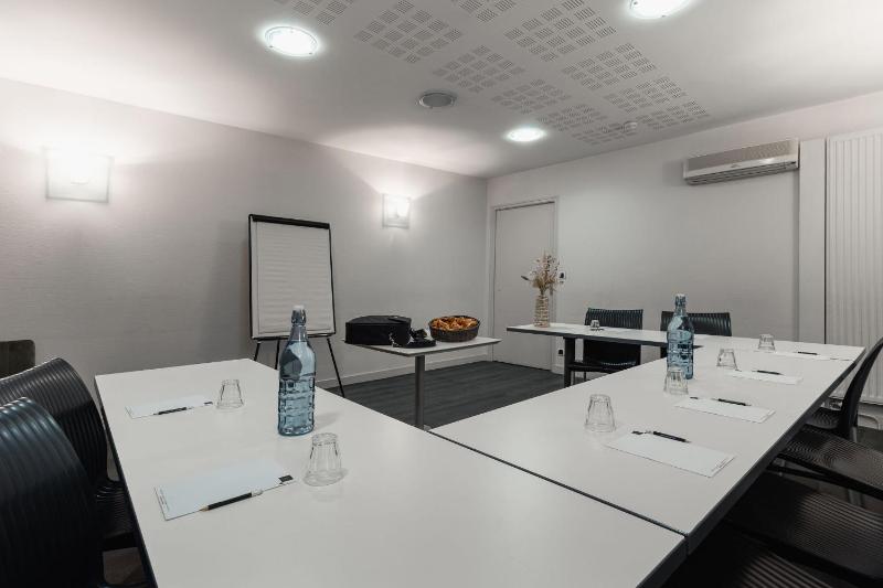 Hotel Des Lices Rennes Centre - image 34