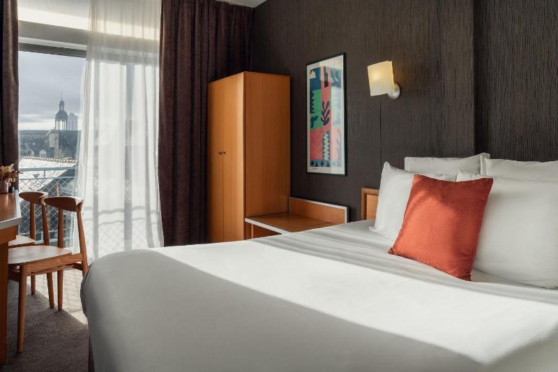Hotel Des Lices Rennes Centre - image 1