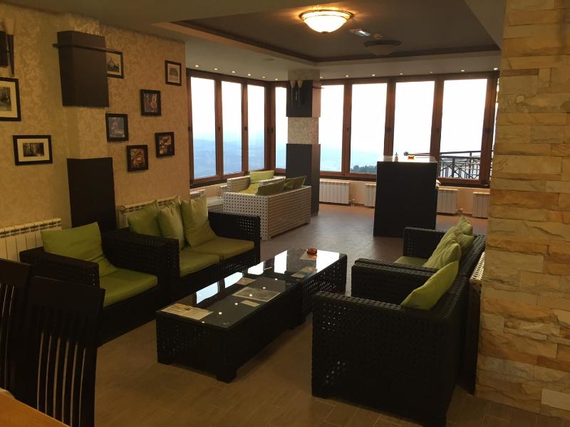 Apartment with Mountain View image 2