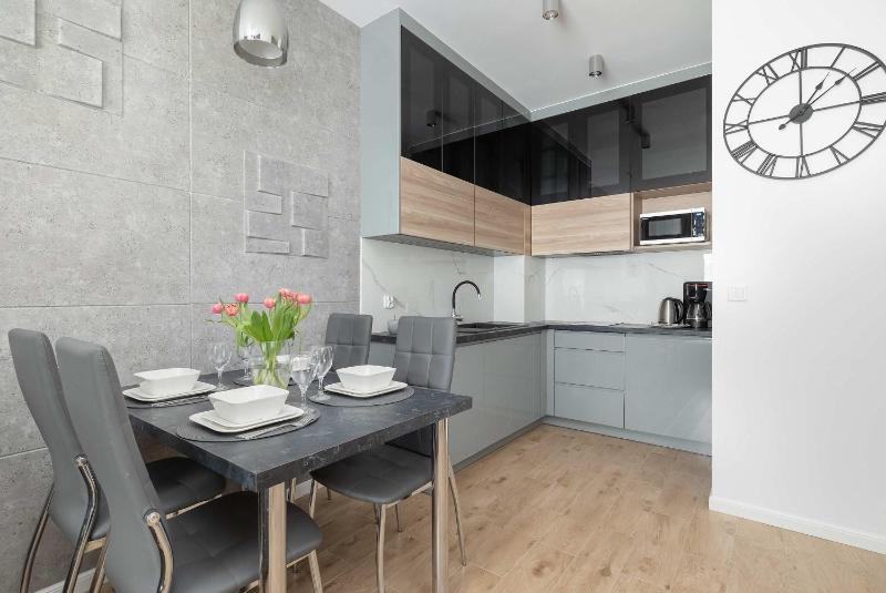 Ku Morzu Przytulny Apartament Blisko Plaży Parking & Balkon by Noclegi Renters - image 17
