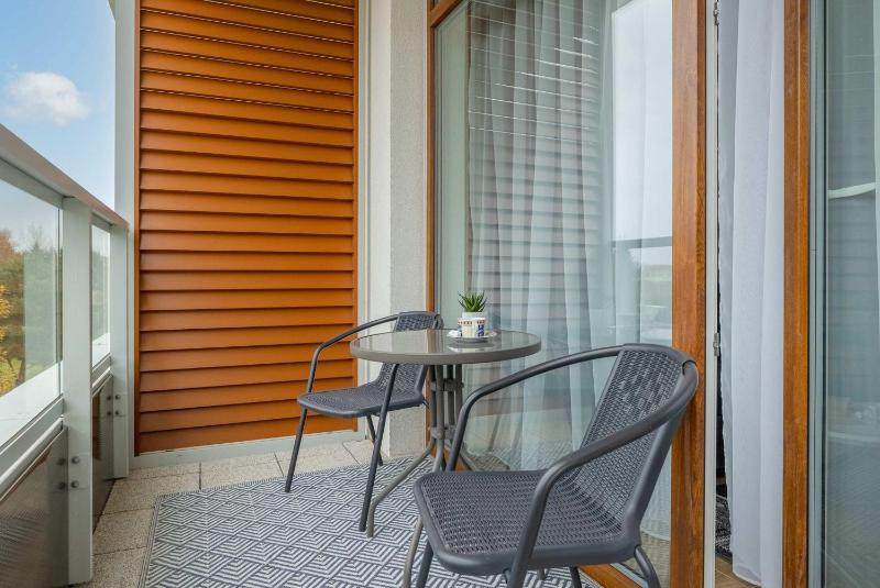 Ku Morzu Przytulny Apartament Blisko Plaży Parking & Balkon by Noclegi Renters - image 19