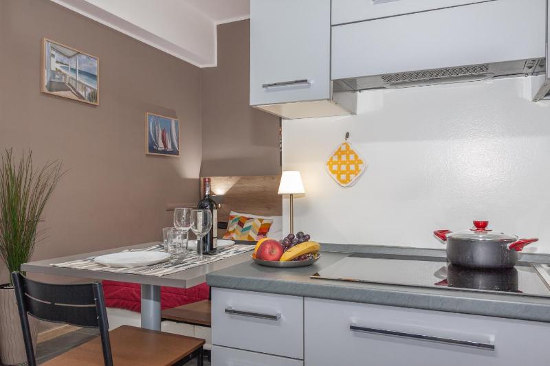 Hotel apartments Crisvan - image 39