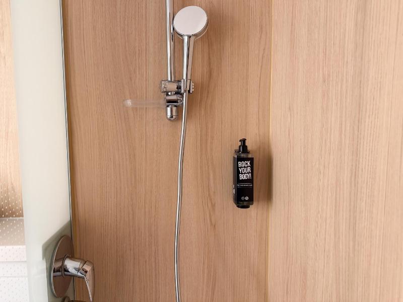ibis Nimes Ouest - image 2