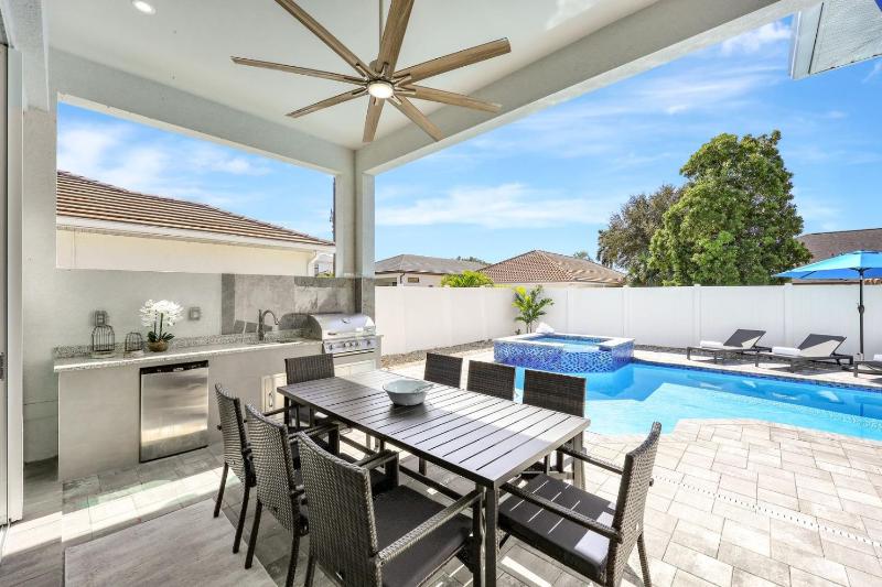 Twin Tides 2 Side-by-Side Homes w/ Pools + Spas - image 1