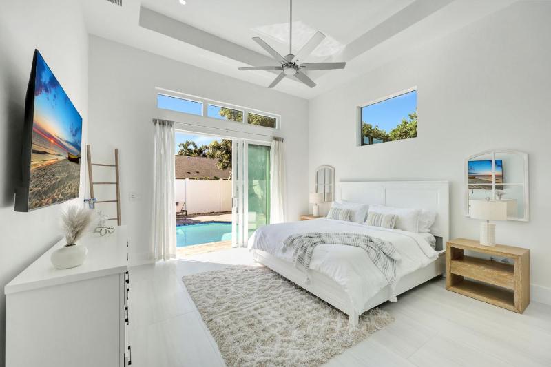 Twin Tides 2 Side-by-Side Homes w/ Pools + Spas - image 31