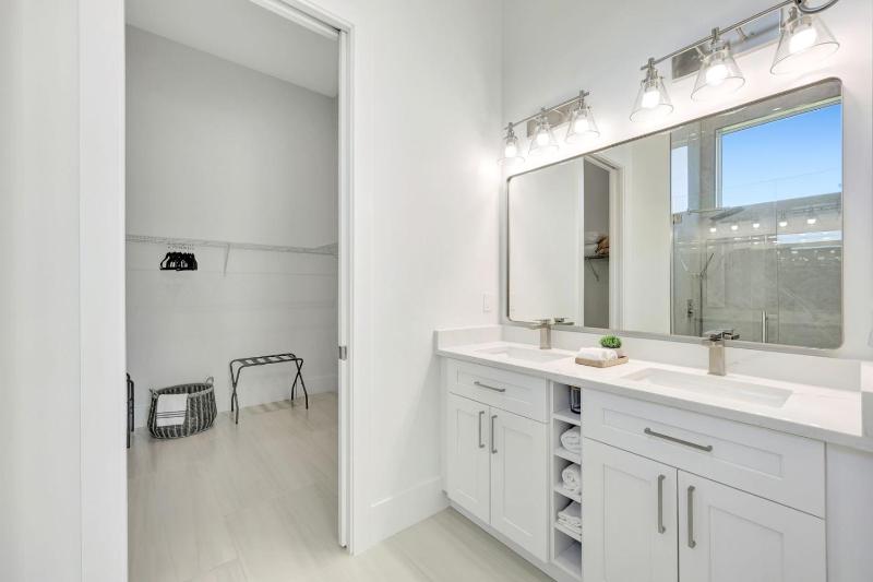 Twin Tides 2 Side-by-Side Homes w/ Pools + Spas - image 39