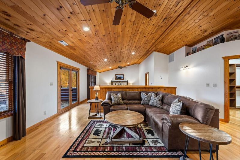 The Bears & Bees Lodge - image 15