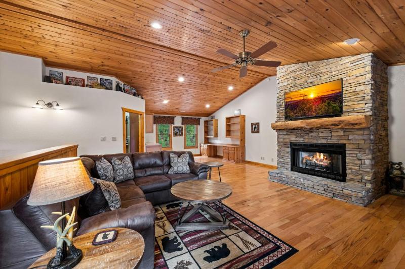 The Bears & Bees Lodge - image 9