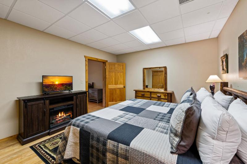 The Bears & Bees Lodge - image 8