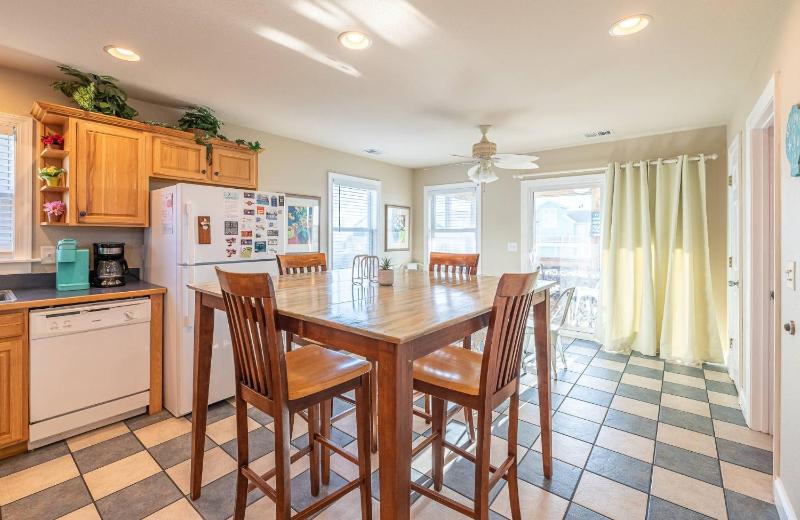 The Barnacle Barn - KDH MP 9.5 Ocean View 145 Yds to Beach Tiki Bar Pool Hot Tub Pets OK - image 45