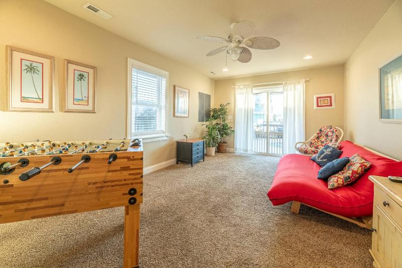 The Barnacle Barn - KDH MP 9.5 Ocean View 145 Yds to Beach Tiki Bar Pool Hot Tub Pets OK - image 46