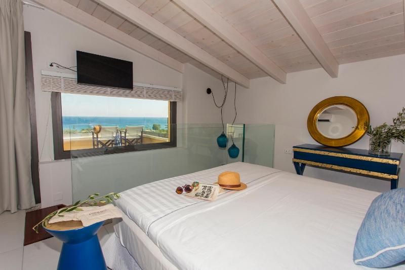 Golden Bay Suites & Maisonettes - image 46