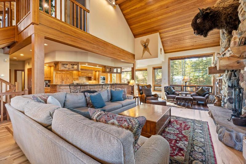 Boulder Ridge Lodge: Huge Ski-In Home w/ 20 Beds - image 36