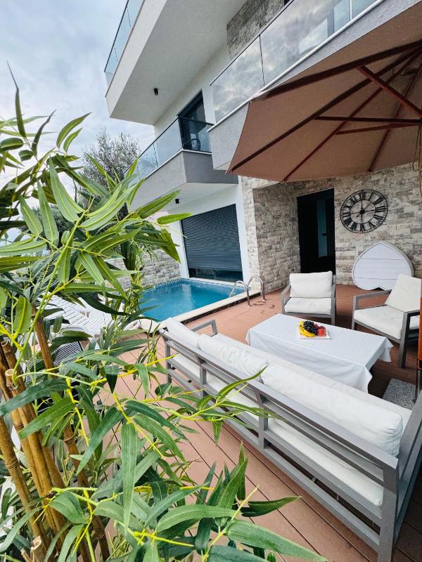 Villa Nova Bar - image 9
