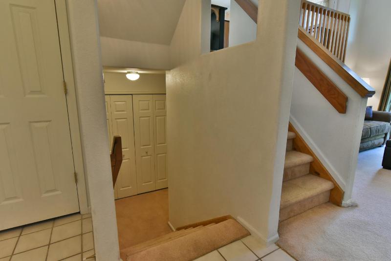 Park Forest Deer Trail Townhome: Hot Tub On Shuttle Route - image 35