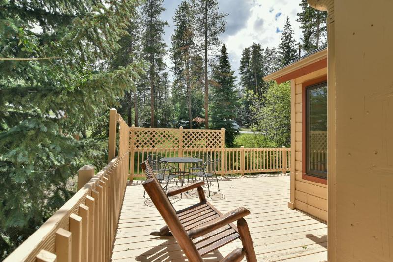 Park Forest Deer Trail Townhome: Hot Tub On Shuttle Route - image 32