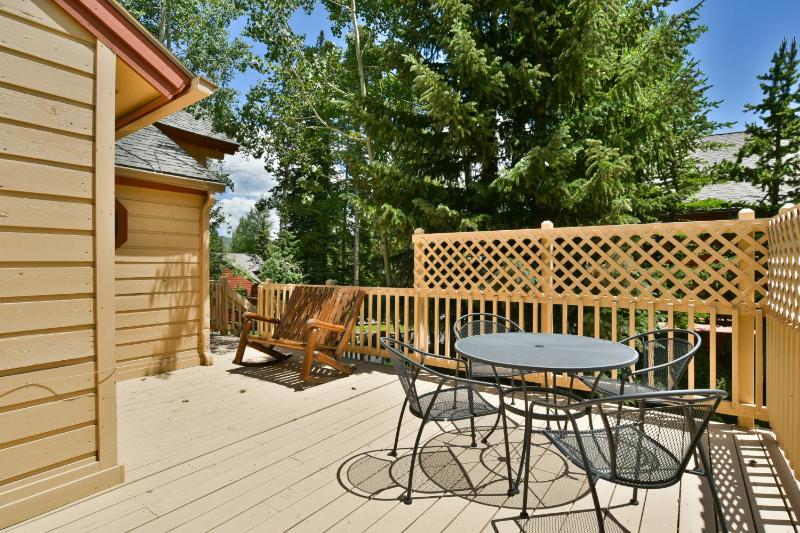 Park Forest Deer Trail Townhome: Hot Tub On Shuttle Route - image 29